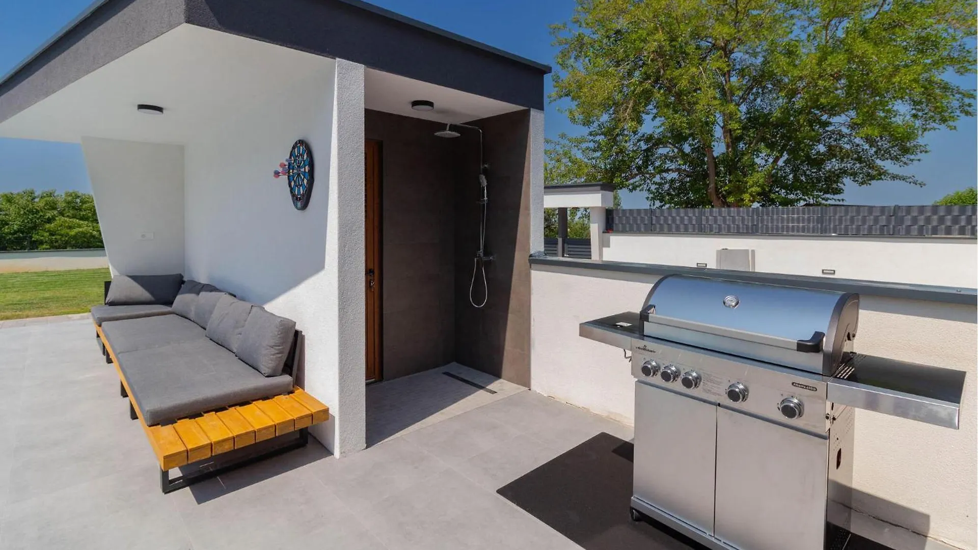 Lovely Home In Smokovic With Private Swimming Pool, Can Be Inside Or Outside
