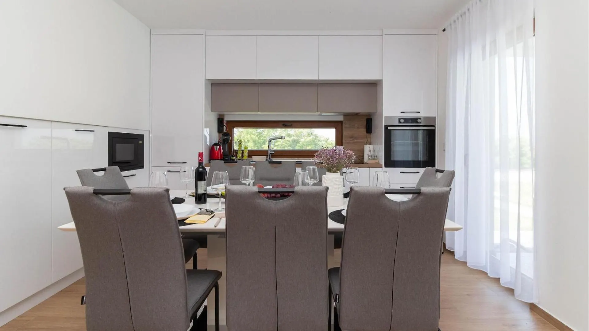 別荘 Lovely Home In Smokovic With Private Swimming Pool, Can Be Inside Or Outside